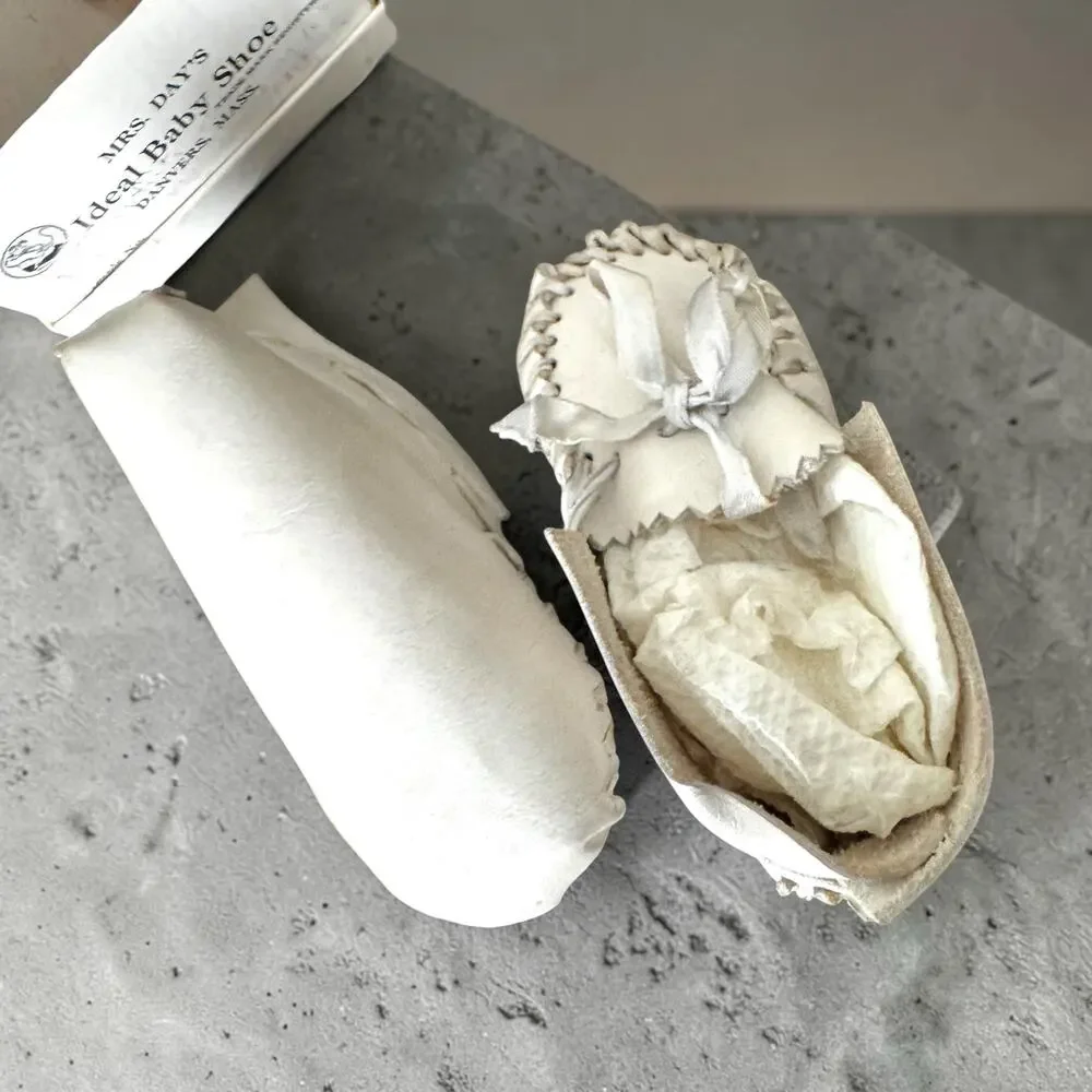Antique Mrs. Day’s Ideal Baby Shoes in Original Box Leather Infant Moccasins